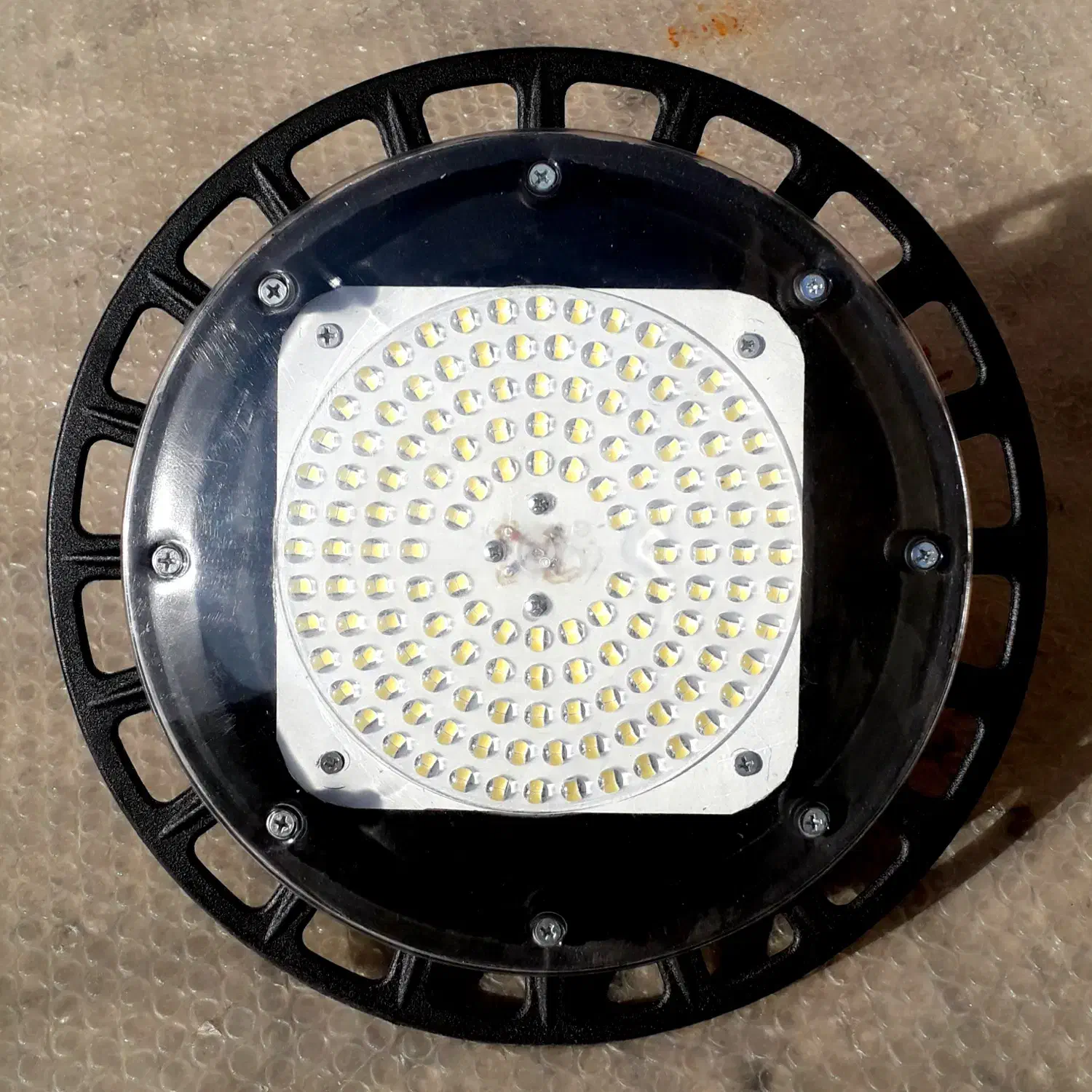 تولید کننده پروژکتور سوله ای ۲۰۰ وات|لامپ و چراغ|خرمآباد, |دیوار