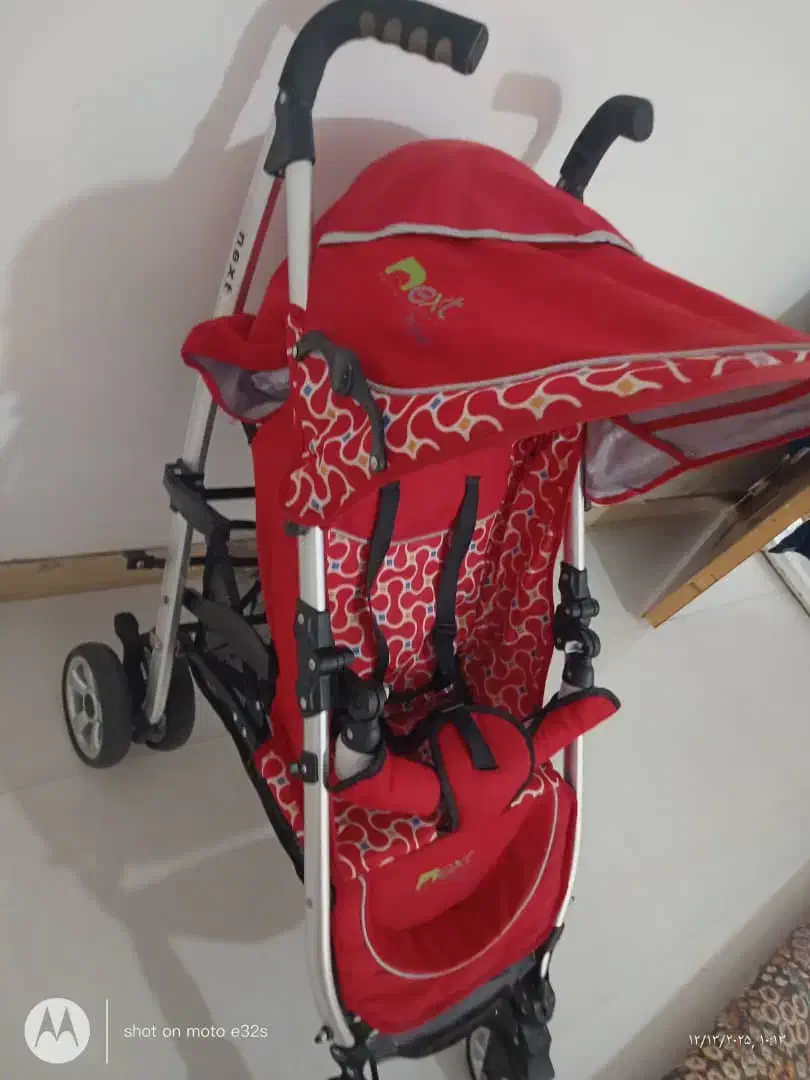 کالسکه عصایی با قیمت مناسب|کالسکه و لوازم جانبی|آستانه اشرفیه, |دیوار