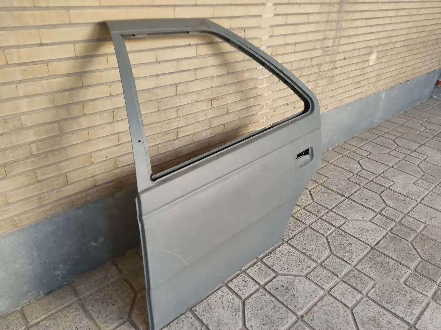 درب ۴۰۵ عقب راست تایوانی|قطعات یدکی و لوازم جانبی|اصفهان, شهید رجایی|دیوار