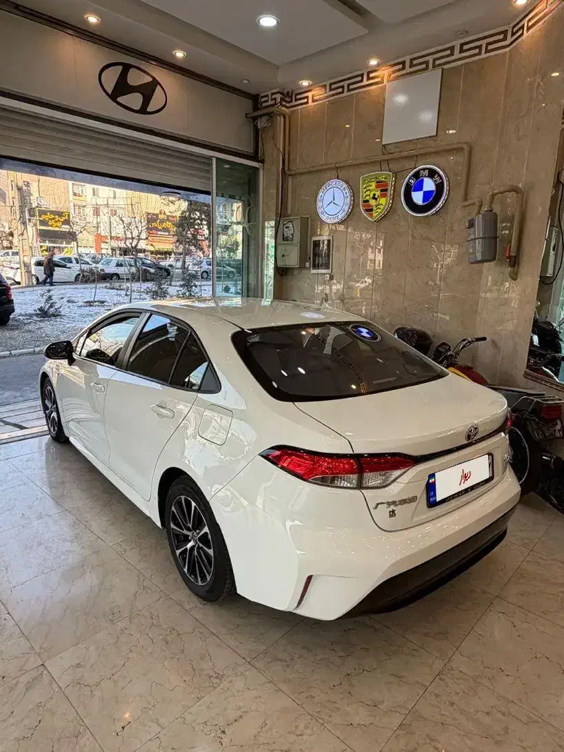 تویوتا لوین ۱۸۰۰ مدل ۲۰۲۴|خودرو سواری و وانت|تهران, پونک|دیوار