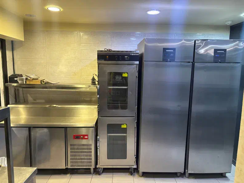 فروش کلیه لوازم وتجهیزات رستورانی فوری|کافی‌شاپ و رستوران|کرج, کوی امامیه|دیوار