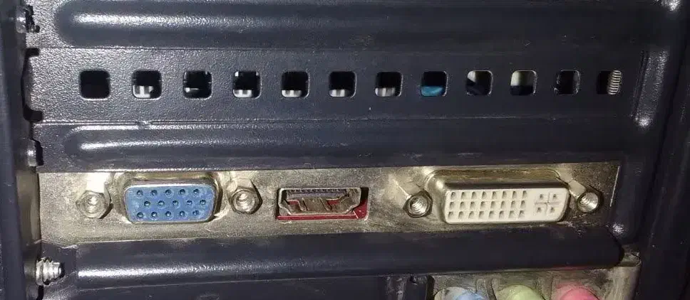 کارت گرافیک ۵۵۷۰ ۲ گیگ گیمینگ|قطعات و لوازم جانبی رایانه|سمیرم, |دیوار