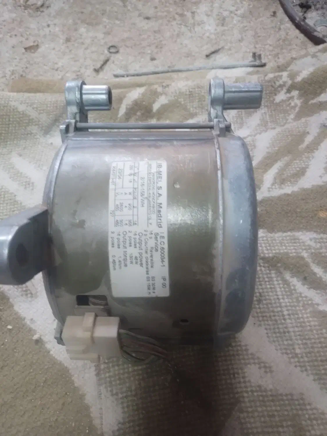 دینام|ماشین لباسشویی و خشک‌کن لباس|جوکار, |دیوار