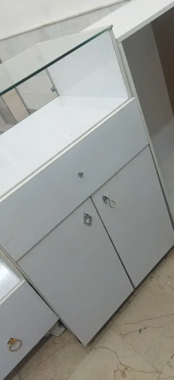 قفسه و ویترین  ام دی اف  mdf|بوفه، ویترین، کنسول|قم, سرحوض|دیوار