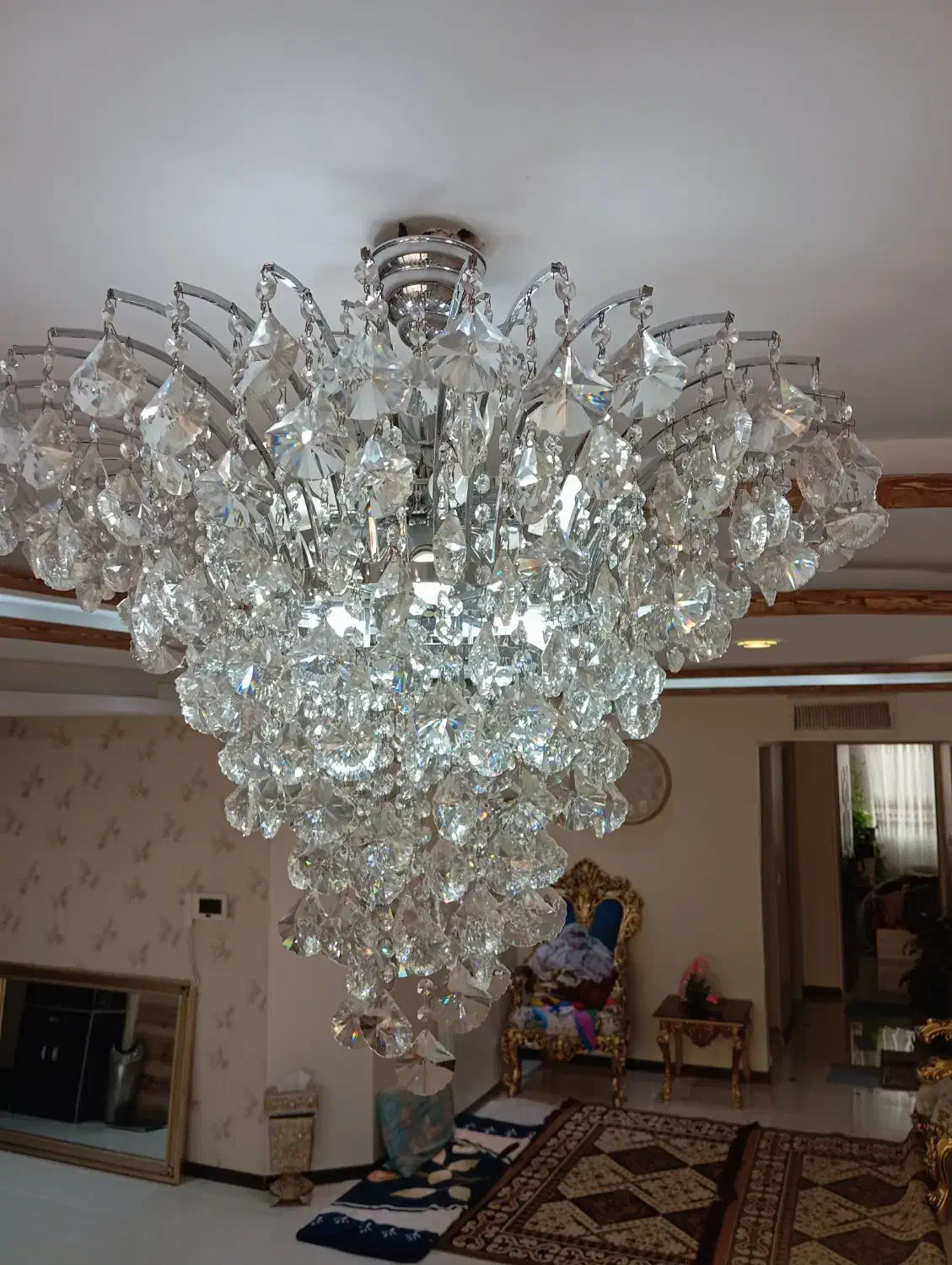 لوستر کریستال اصل|لوستر و چراغ آویز|تهران, حکیمیه|دیوار