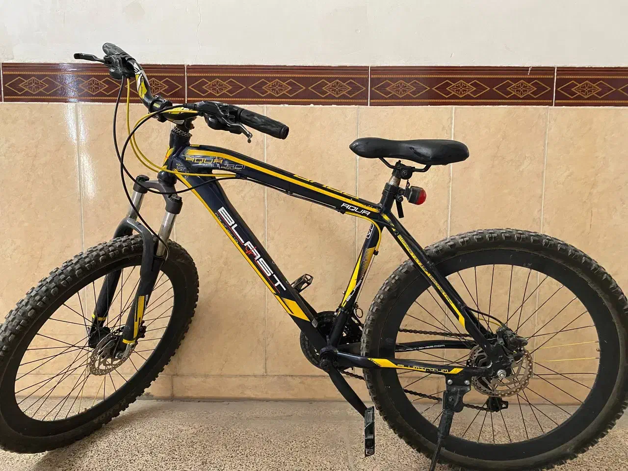 دوچرخه ی ۲۶مارکِ بِلَست|دوچرخه، اسکیت، اسکوتر|کرمانشاه, |دیوار