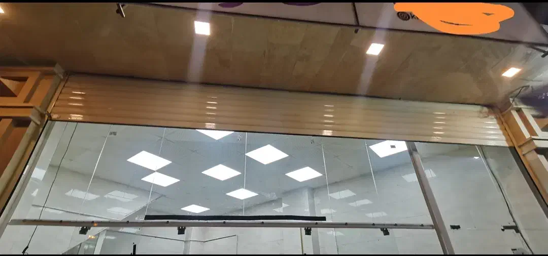 مغازه 80 متری جهاد نبش چهار راه ثامن|اجارهٔ مغازه و غرفه|کرمان, |دیوار