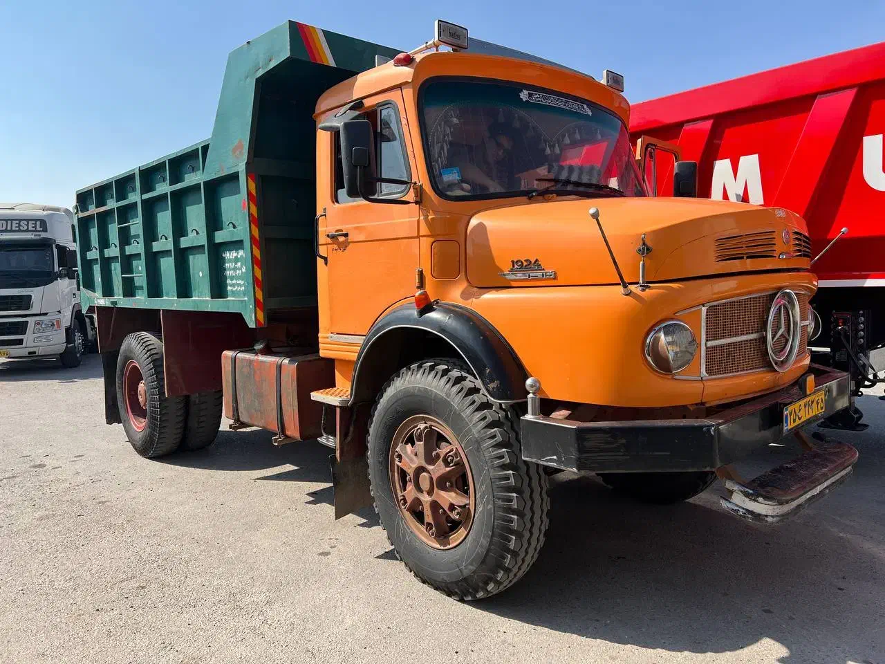 نیازمند دو نفر راننده وارد به امیکو و زیرمایلر|استخدام حمل و نقل|جیرفت, |دیوار