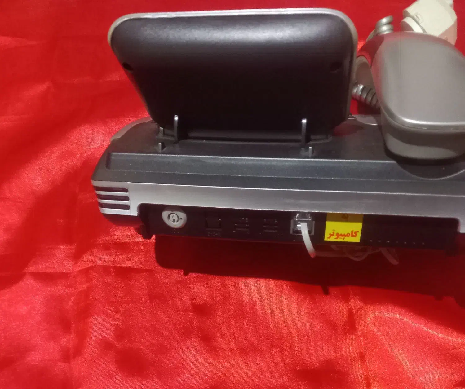 گوشی تلفن ثابت|تلفن رومیزی|رشت, رودبارتان|دیوار