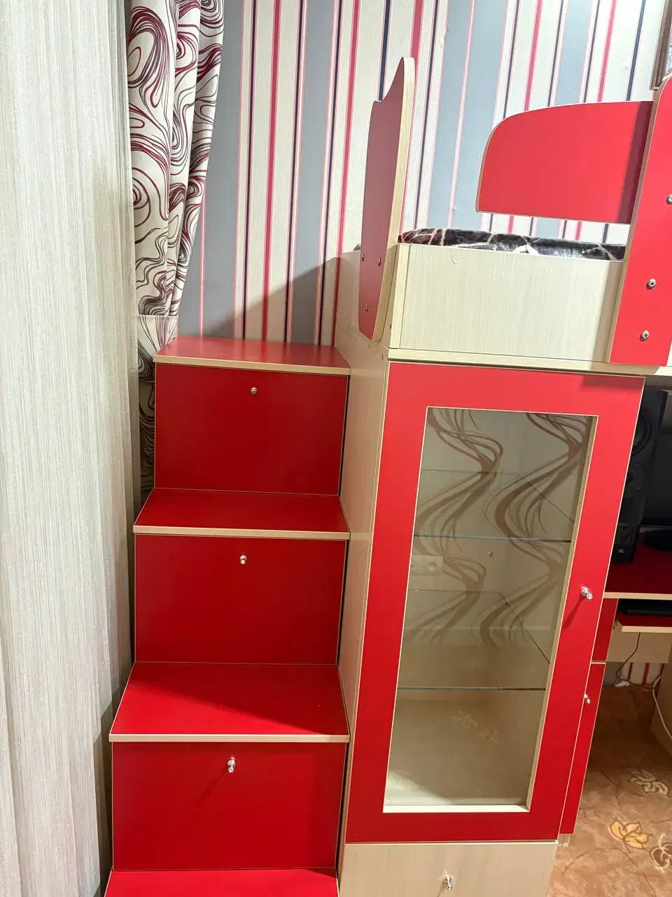 تخت و کمد|تخت و سرویس خواب|ری, جوانمرد قصاب|دیوار