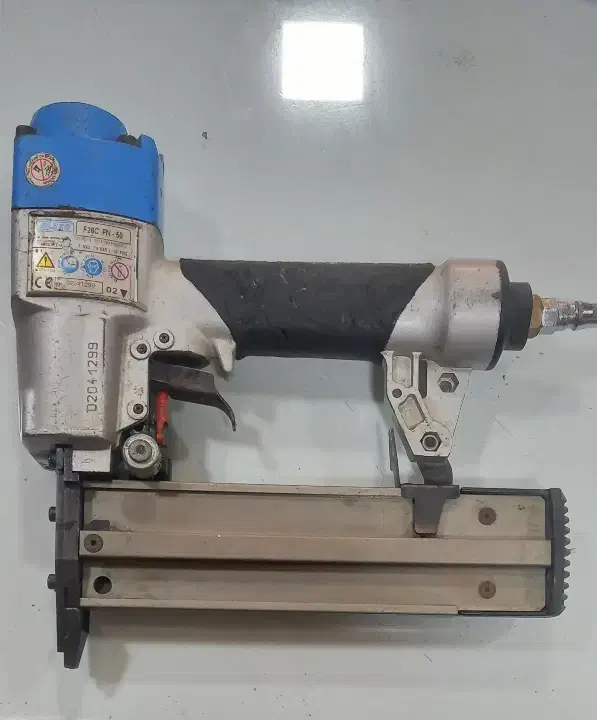 فارسی بر هیوندای،میخکوب T|ابزارآلات|اردبیل, |دیوار