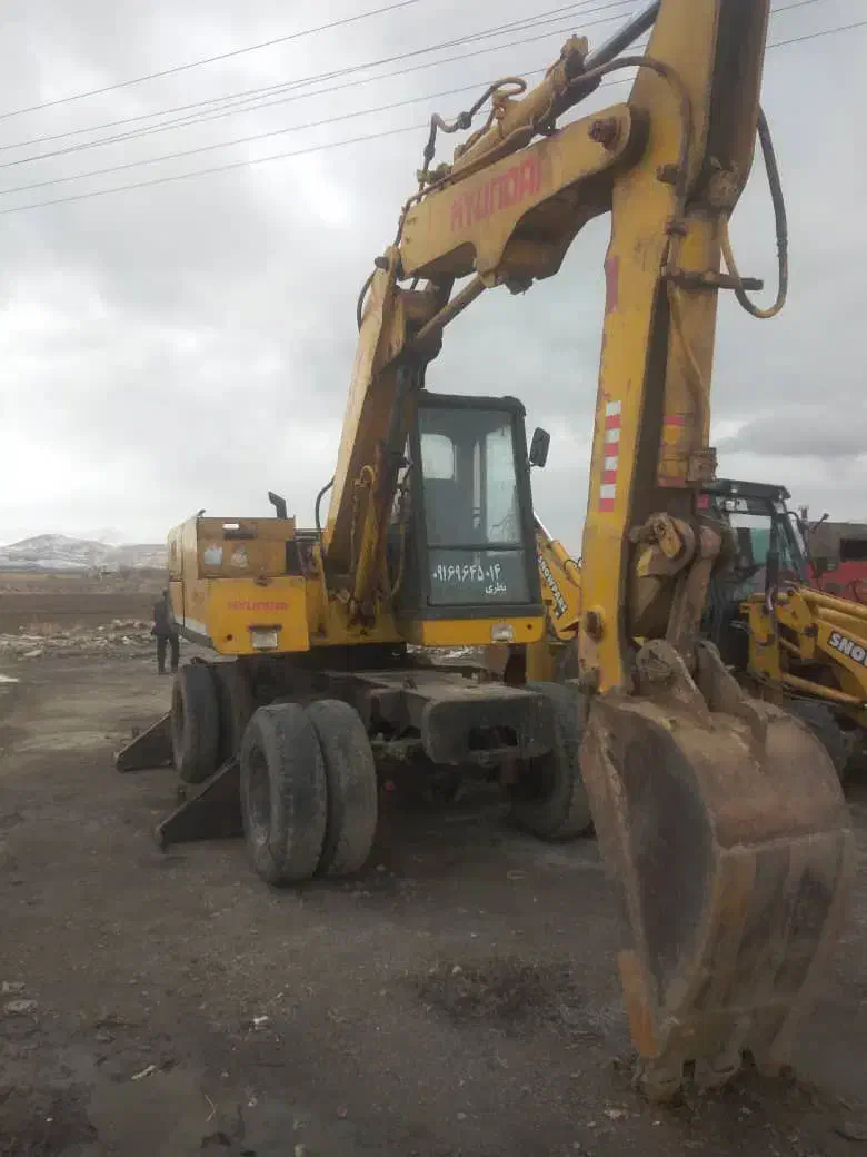 بیل مکانیکی پوکلین 75 لاستیکی|خودرو سنگین|تهران, آرژانتین|دیوار