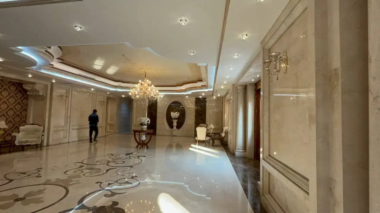 ۱۸۰ و ۲۱۰ و ۳۵۰ متر زعفرانیه % فول