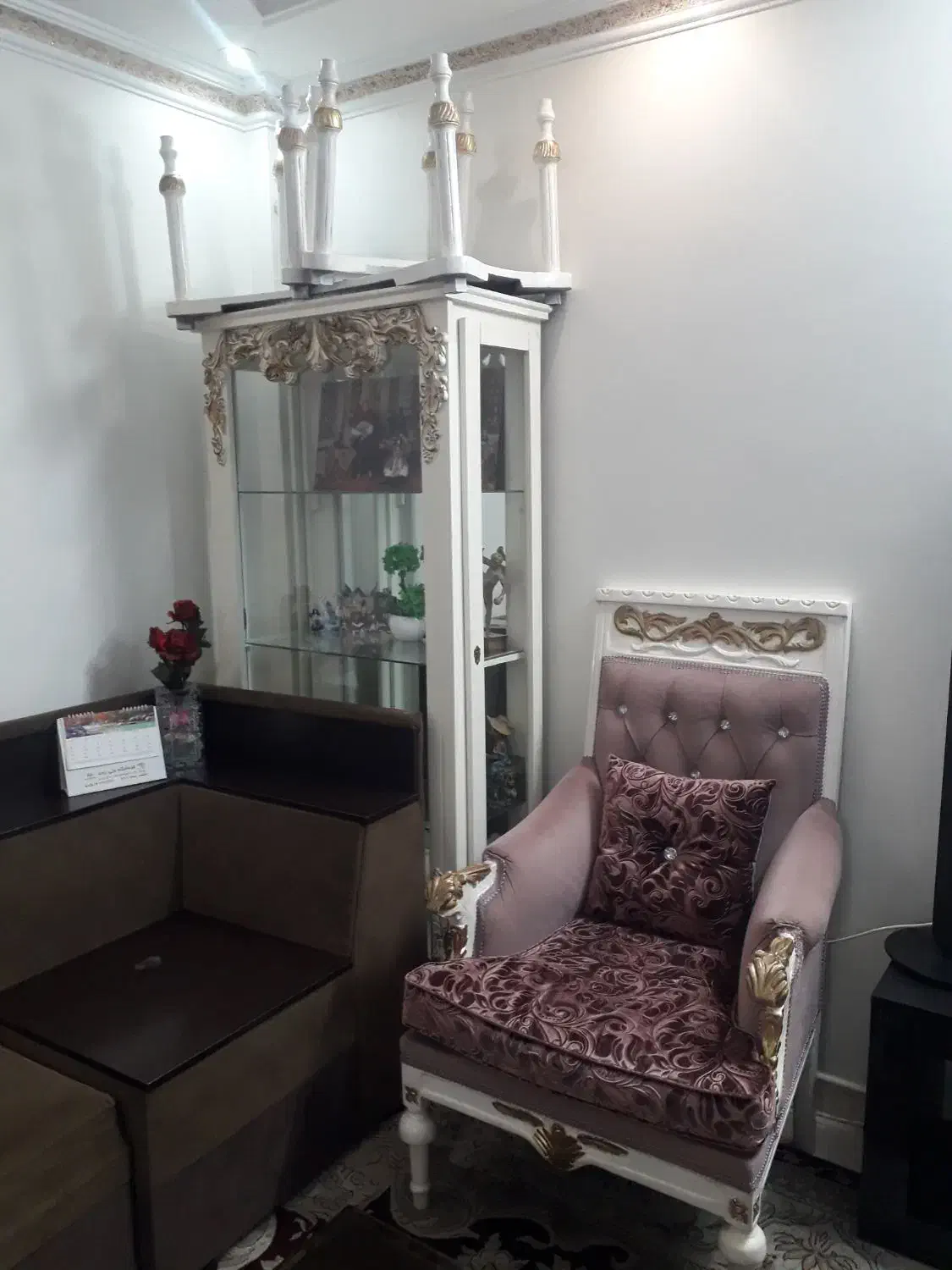 مبل۹نفره|مبلمان خانگی و میز عسلی|تهران, اتابک|دیوار