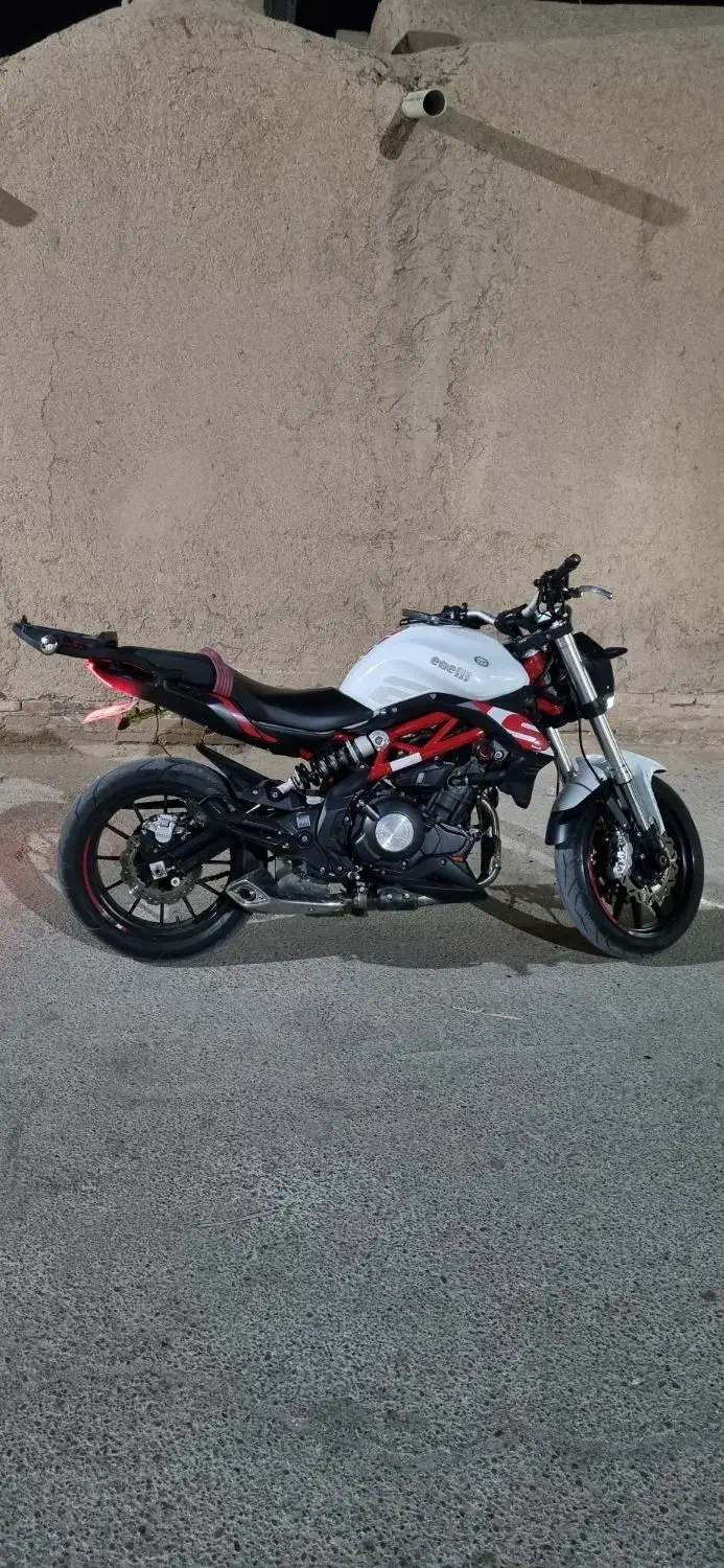 بنلی ۳۰۰ جفت سیلندر|موتورسیکلت|یزد, |دیوار