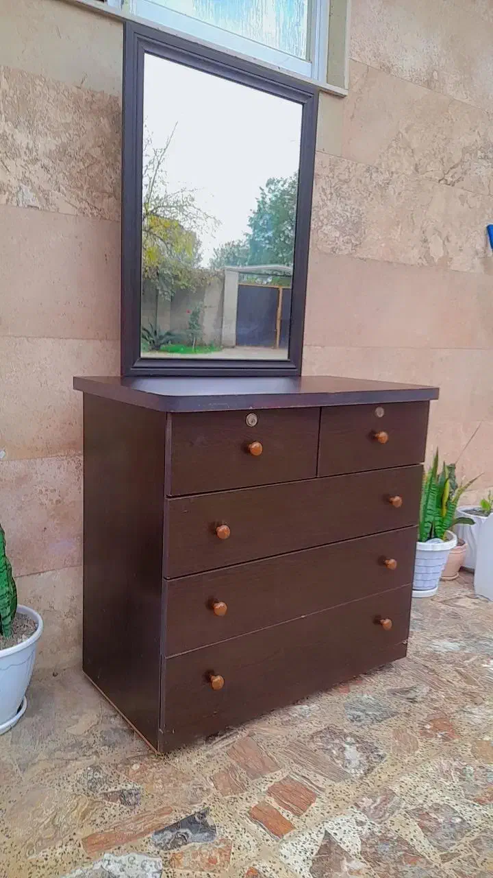 دراور بسیار تمیز ومرتب|جاکفشی، کمد، دراور|فومن, |دیوار