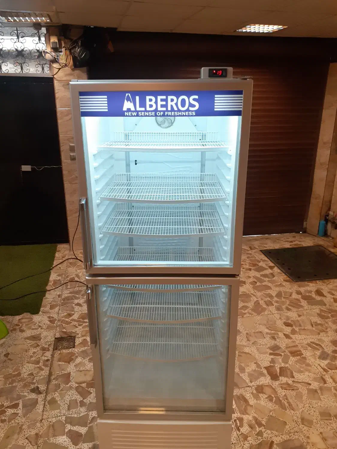 یخچال عرض ۷۵ دو درب|کافی‌شاپ و رستوران|رشت, جانبازان|دیوار