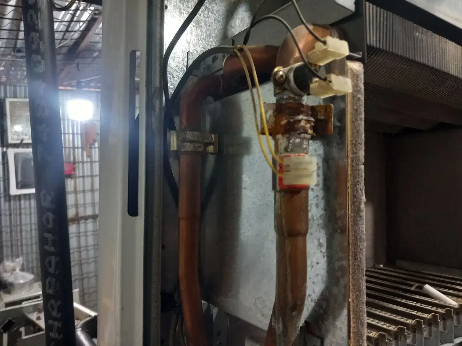 سرویس کارتعمیرات پکیج نصب آبگرمکن بخاری لوله کش آب|خدمات پیشه و مهارت|مشهد, هنرور|دیوار