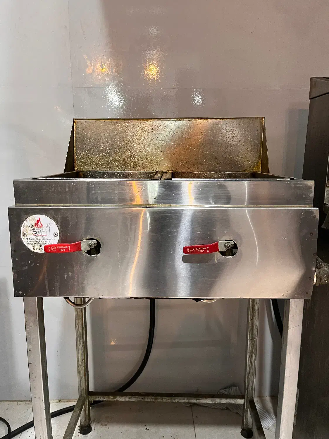 واگزاری فست فود با تجهیزات کامل|کافی‌شاپ و رستوران|داراب, |دیوار