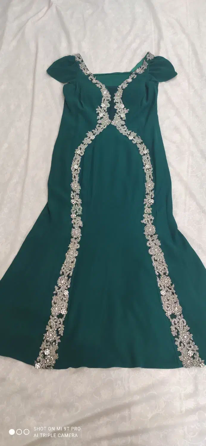 لباس مجلسی|لباس|شیراز, تندگویان|دیوار