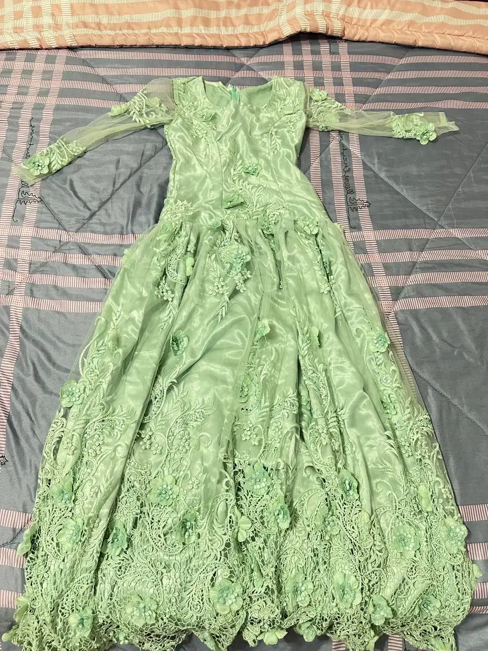 لباس|لباس|پیرانشهر, |دیوار