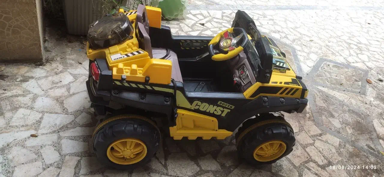 ماشین شارژی|اسباببازی|رشت, چمارسرا|دیوار