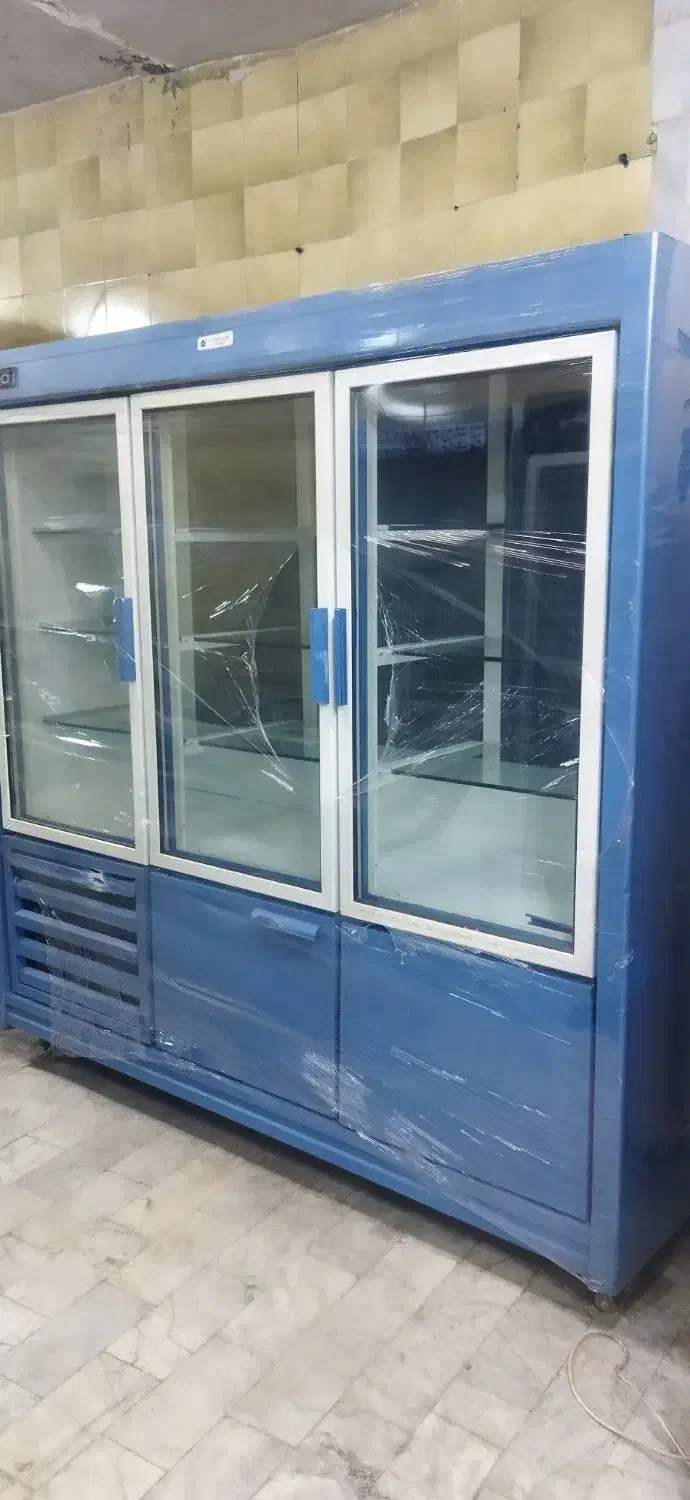 بورس انواع یخچال و فریزرهای فروشگاهی دسته دوم و نو|فروشگاه و مغازه|بندرعباس, |دیوار