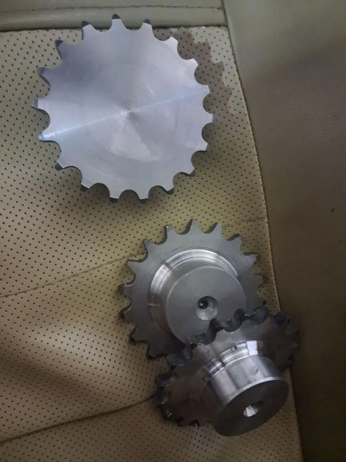 چرخ دنده زنجیر ۴۰|قطعات یدکی و لوازم جانبی|مشهد, کوی سیدی|دیوار