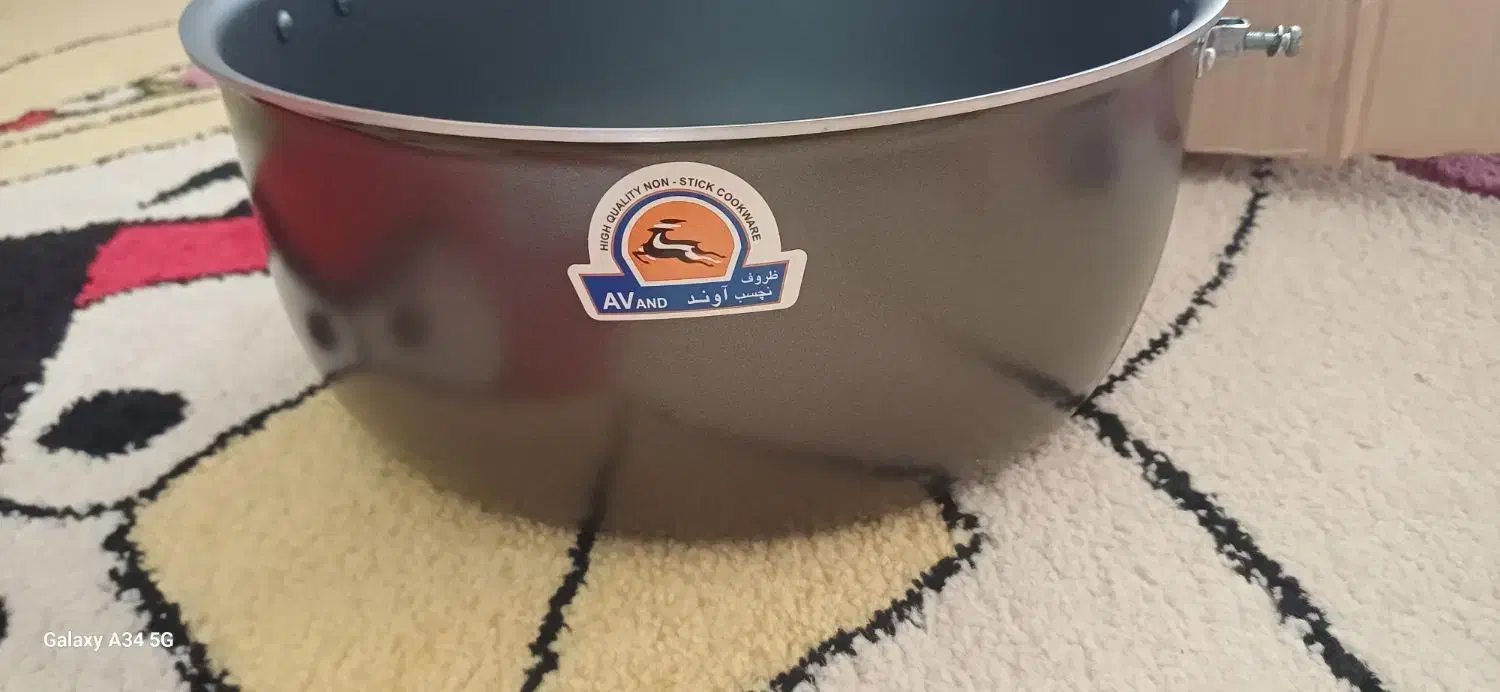 قابلمه تفلون سایز ۳۰|ظروف پختوپز|ساری, |دیوار