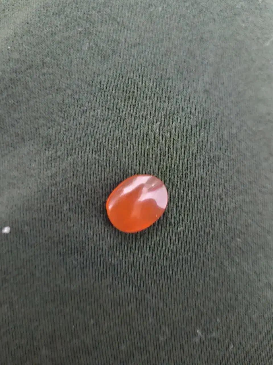 عقییق یمن پرتغالی|جواهرات|قم, نیروگاه|دیوار