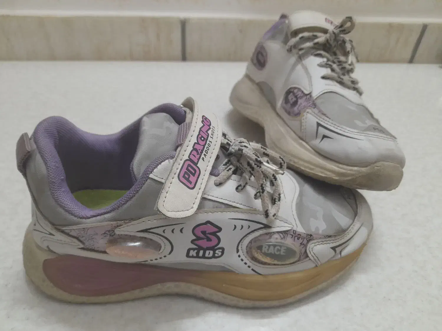 کفش ورزشی|کفش و لباس بچه|مشهد, سپاد|دیوار