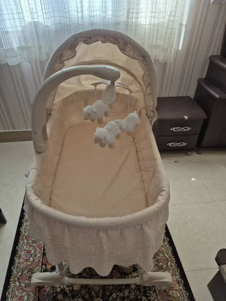 تخت نوزاد|تخت و صندلی بچه|قشم, |دیوار