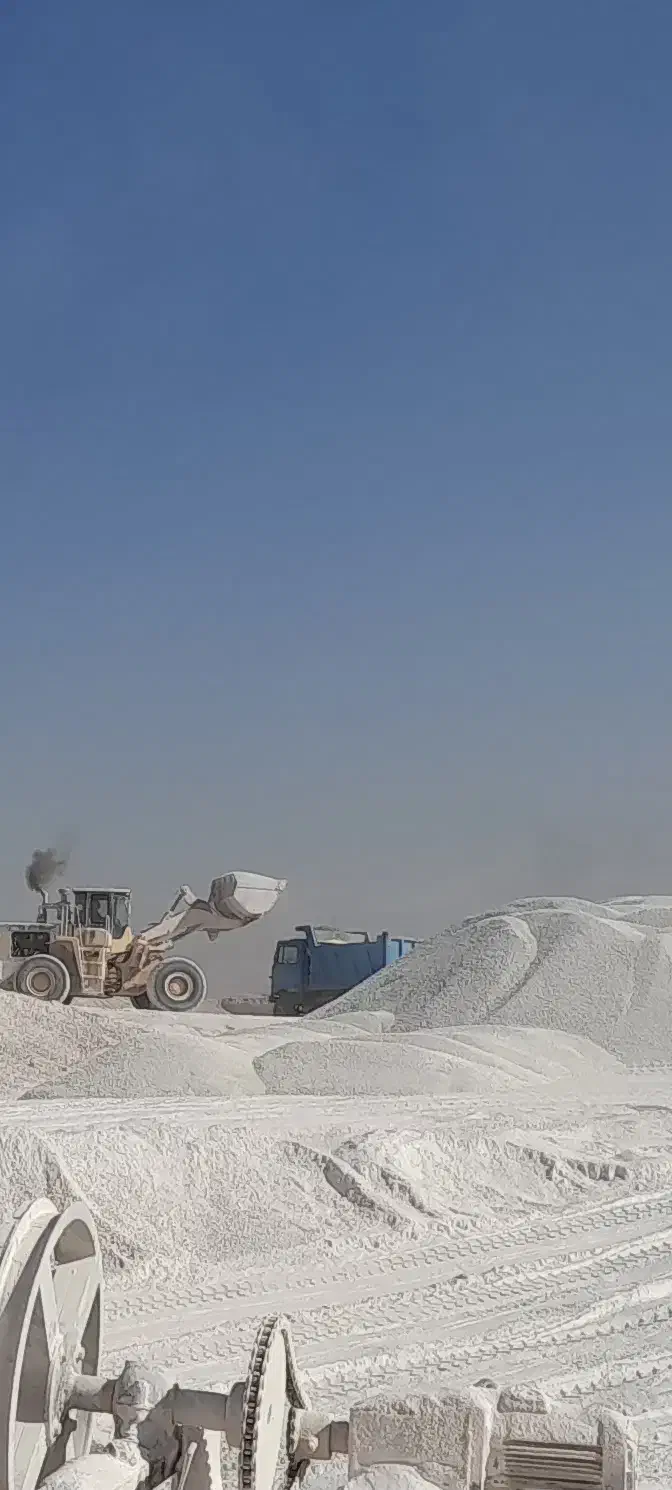 استخدام نیروی برقی  ماهر و نیروی  خدمات|استخدام صنعتی، فنی، مهندسی|مهریز, |دیوار