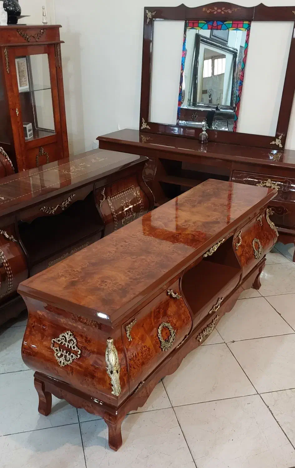 میز تلویزیون معرق چوب مازول ظریف|میز تلویزیون|تهران, علم و صنعت|دیوار