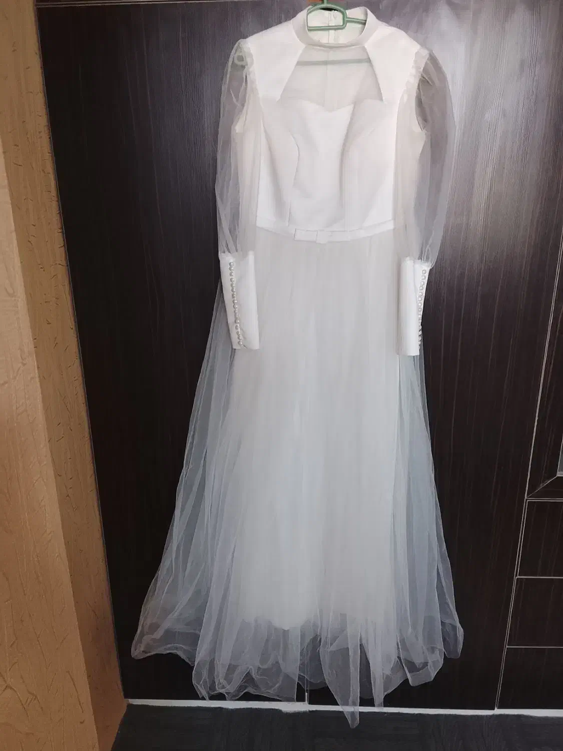 لباس عقد در حد نو|لباس|فیروزکوه, |دیوار