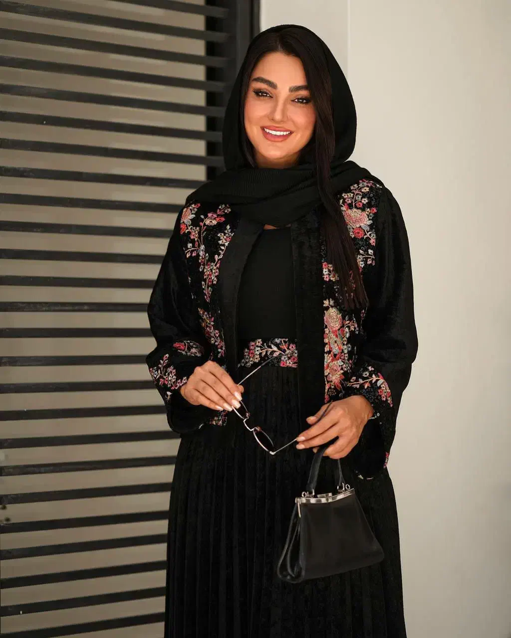 کت ودامن تنسل|لباس|گلبهار, شهر جدید گلبهار|دیوار