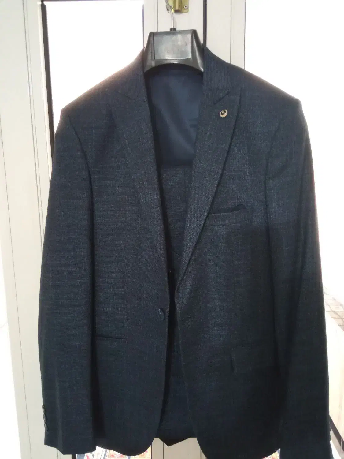 کت و شلوار|لباس|مهاباد (آذربایجان غربی), |دیوار