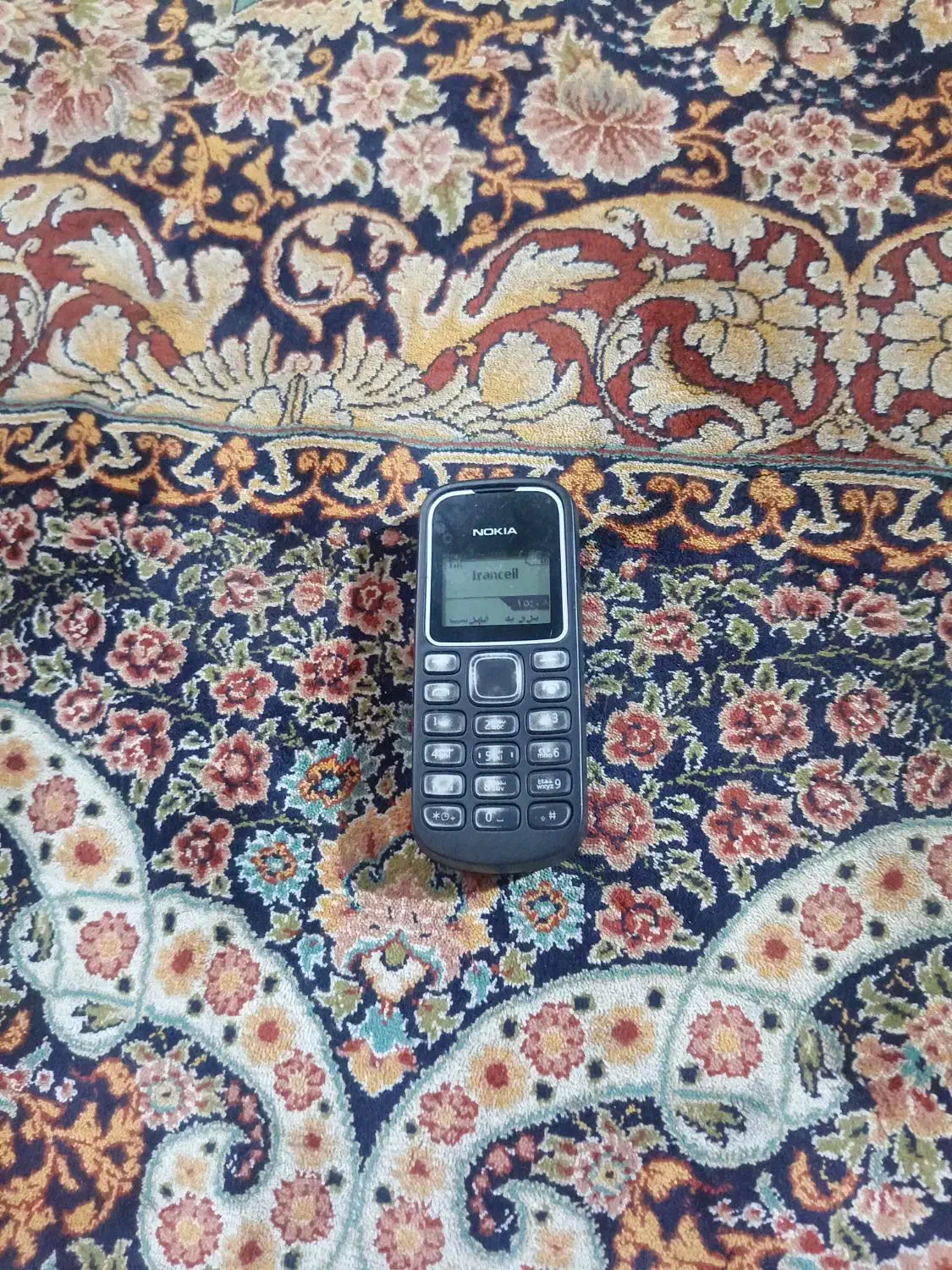 1عددگوشی نوکیاتک سیم. کارت اصل. چینی نیست|موبایل|بم, |دیوار