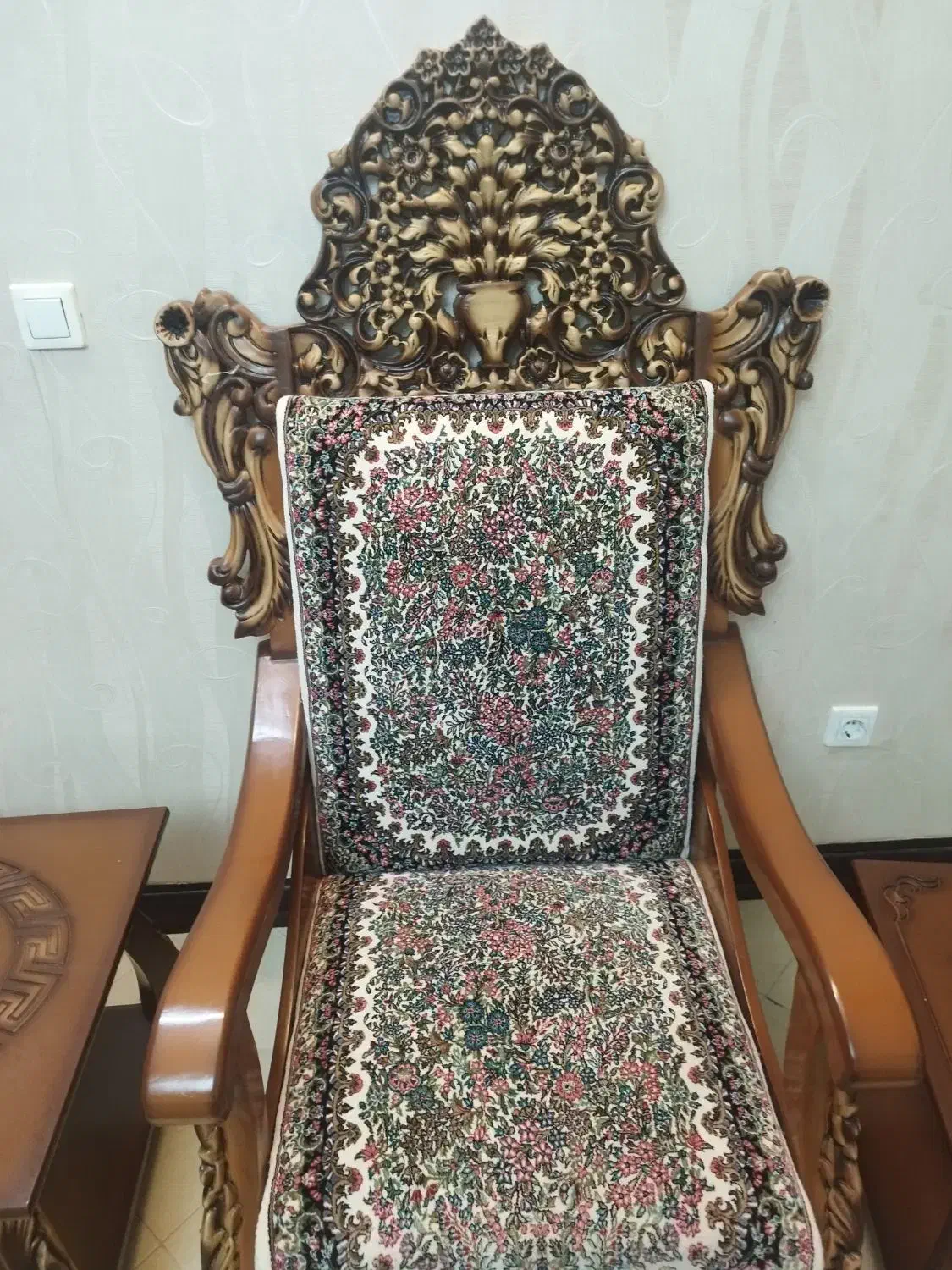 یک دست مبل قالی نو|مبلمان خانگی و میز عسلی|کرمان, |دیوار