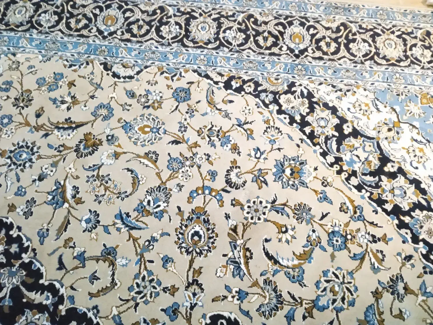 فرش شش متری|فرش|قروه, |دیوار