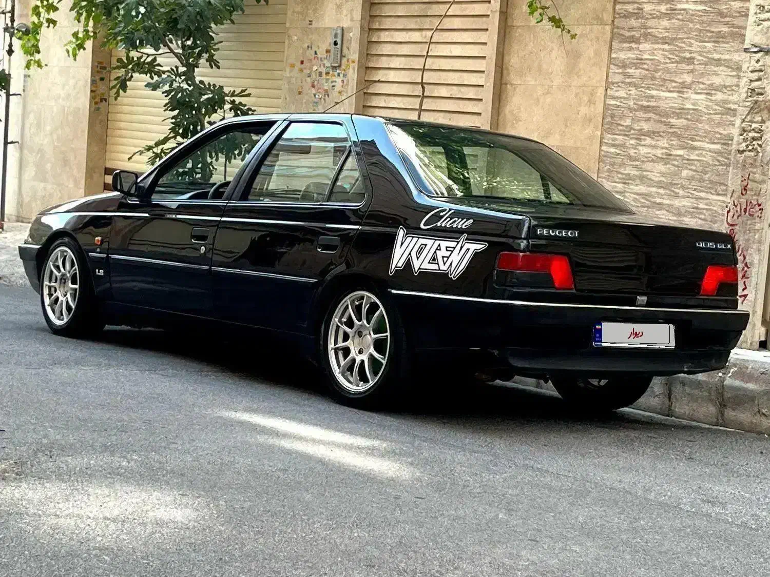 پژو ۴۰۵ مشکی متالیک|خودرو سواری و وانت|تبریز, |دیوار