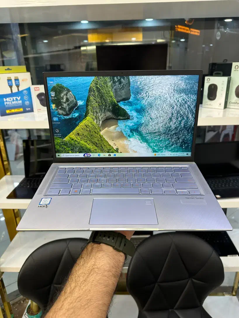 لبتاب Asus مدل Zenbook|رایانه همراه|شیراز, ملاصدرا|دیوار