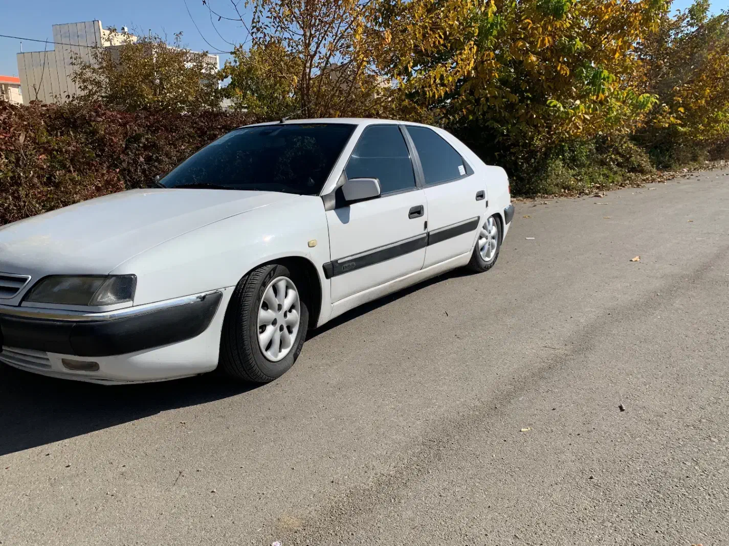 زانتیا ۲۰۰۰ مدل ۸۵ سفید|خودرو سواری و وانت|بروجرد, |دیوار