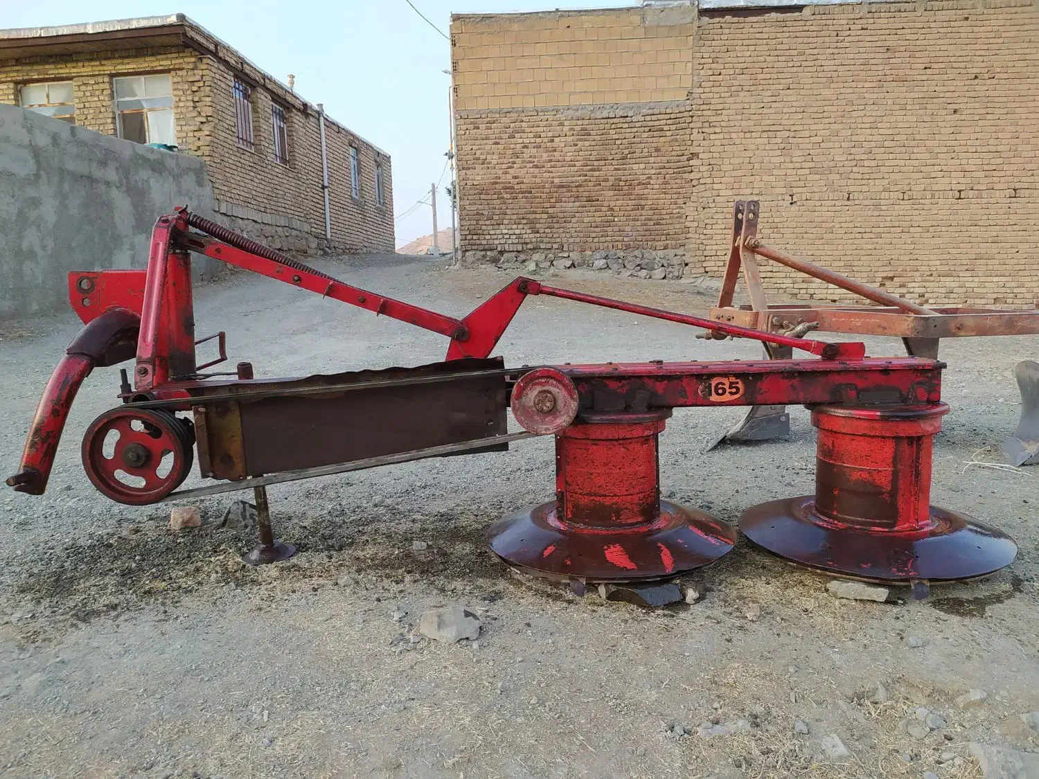 موور ۱۶۵ قدیمی|قطعات یدکی و لوازم جانبی|کامیاران, |دیوار