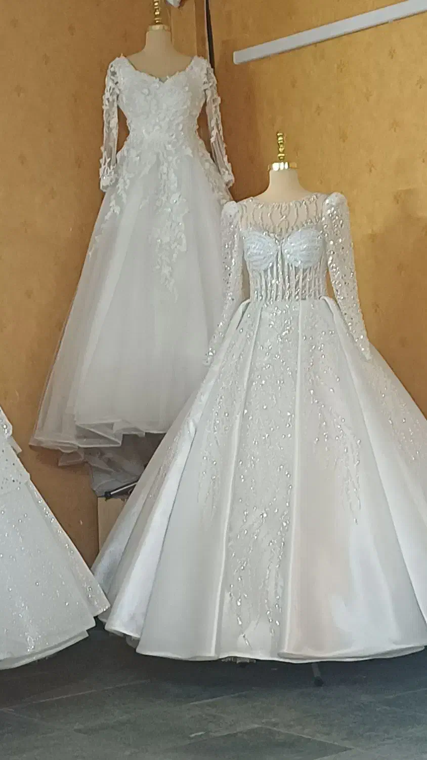 فروش و اجاره با قیمت مناسب|لباس|اصفهان, امامزاده اسماعیل|دیوار