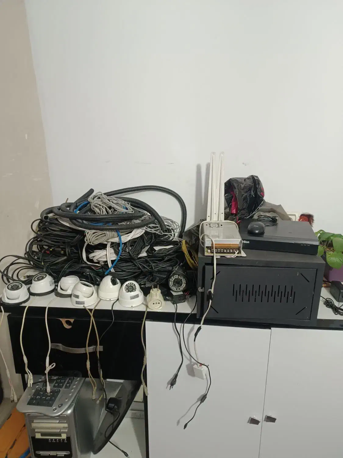 دوربین مداربسته|دوربین مداربسته|شهریار, شهریار|دیوار