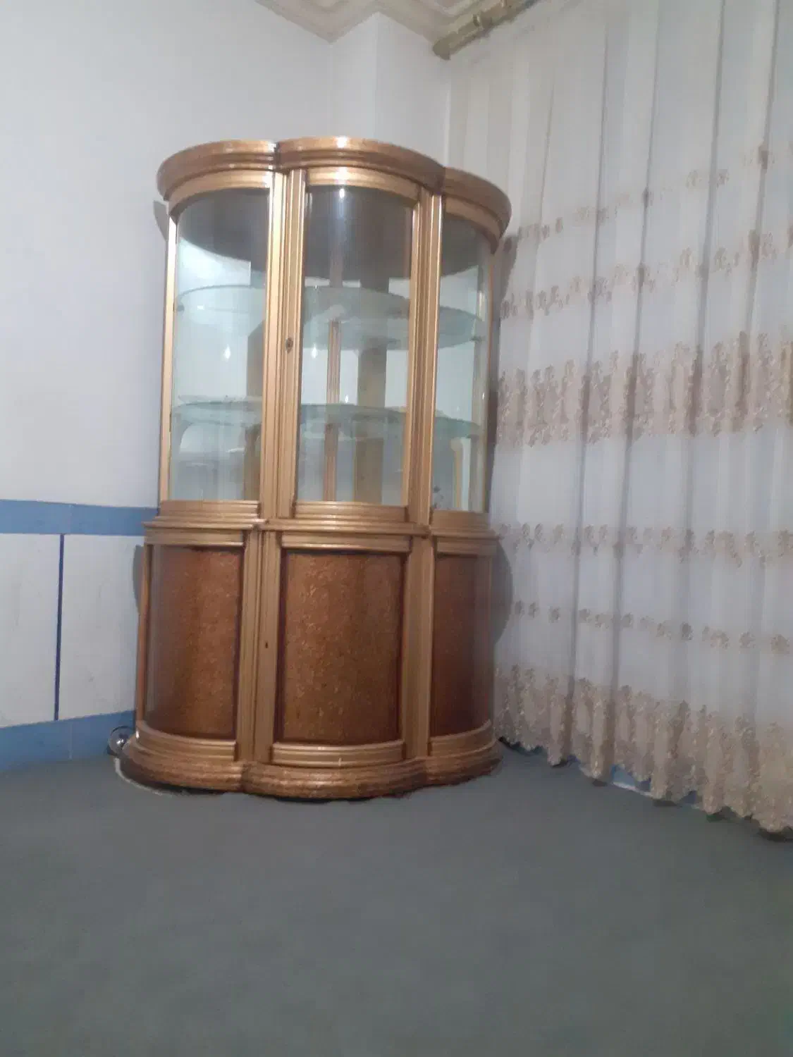 کمد ایستاده|بوفه، ویترین، کنسول|میاندوآب, |دیوار