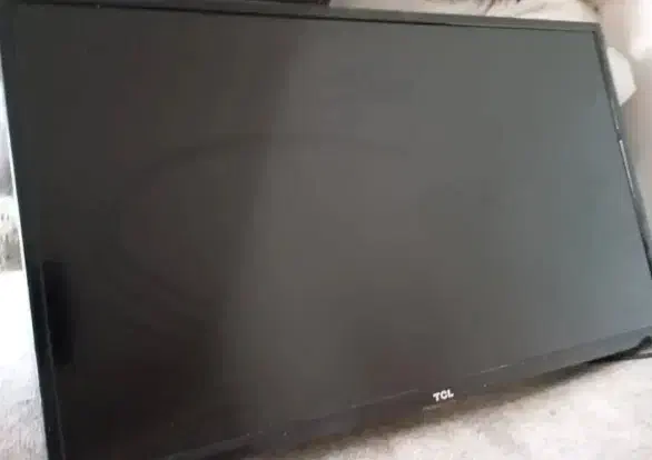 تلوزیون ۳۲ اینچ تی سی ال|تلویزیون و پروژکتور|بندر انزلی, چهارفریضه|دیوار