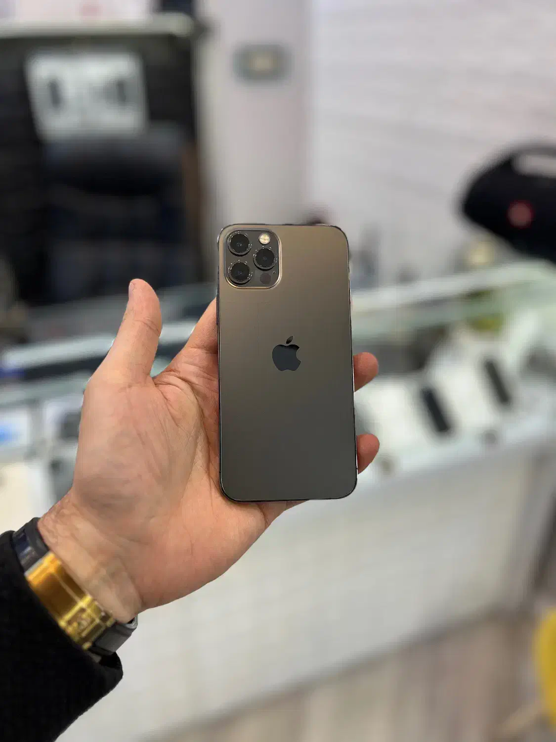 آیفون ۱۲ پرو بسیار نو ( موبایل ستینگ )|موبایل|اصفهان, باغ زرشک|دیوار