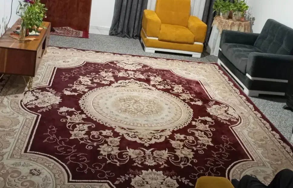 یک تخته فرش دوازده متری|فرش|مرزیکلا, |دیوار